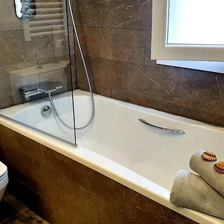 Cheerful Center Sitges 3 Bedrooms Townhouse With Pool Guest house